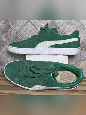 Womans Puma Suede Classic Sneakers in Green and White 9.5 M
